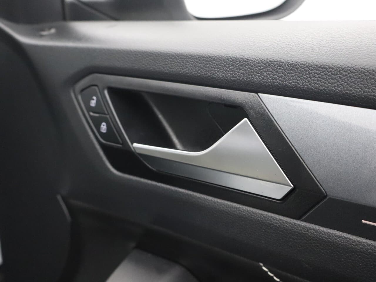 Volkswagen T-Roc 1.5 TSI Style — image 53