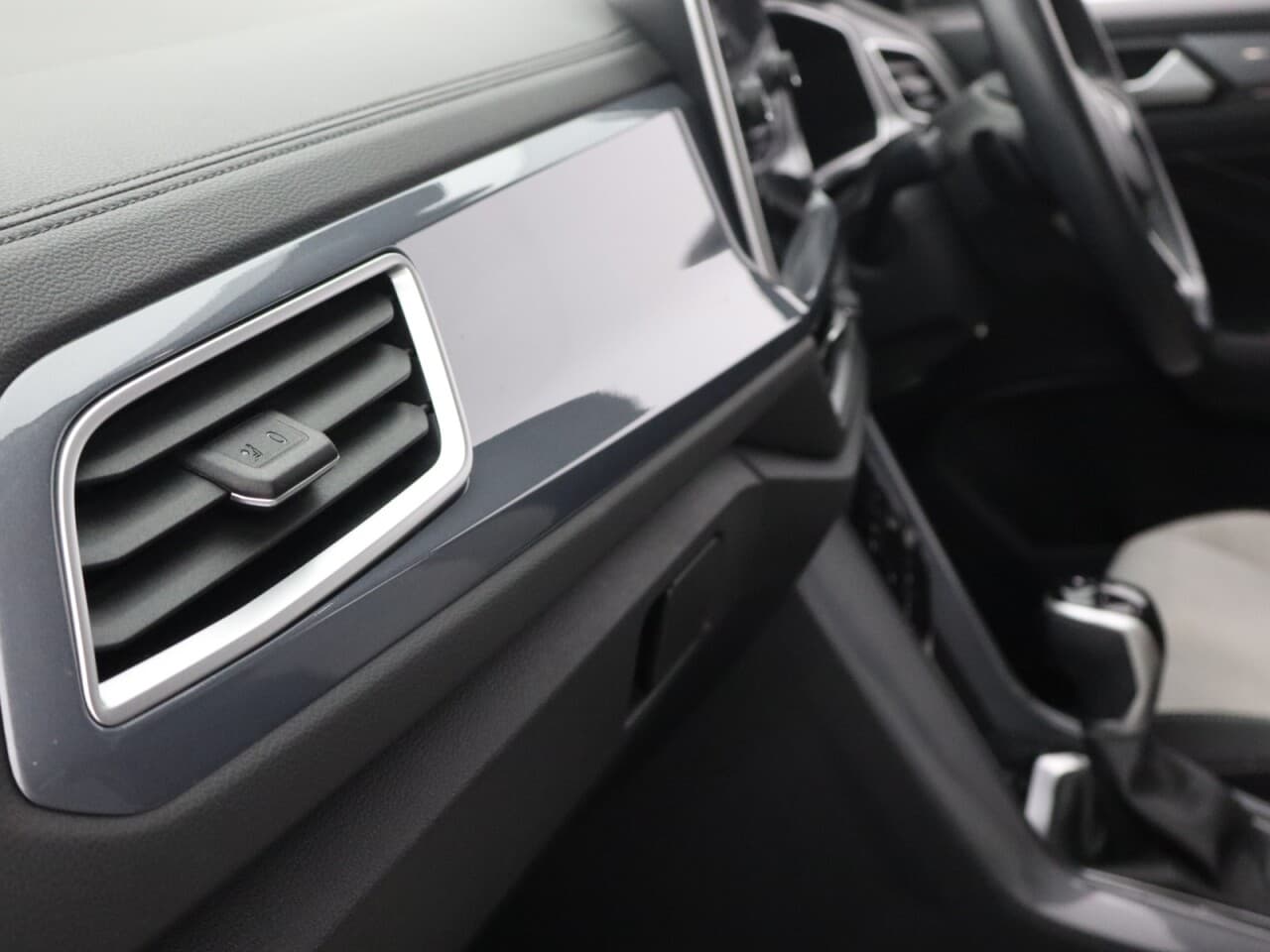 Volkswagen T-Roc 1.5 TSI Style — image 45