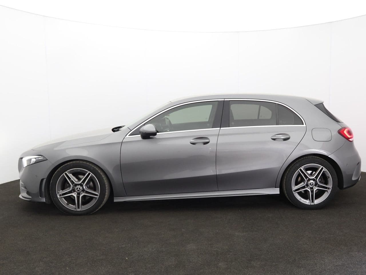 Mercedes-Benz A Class 1.3 A200 AMG Line (Executive) — image 6