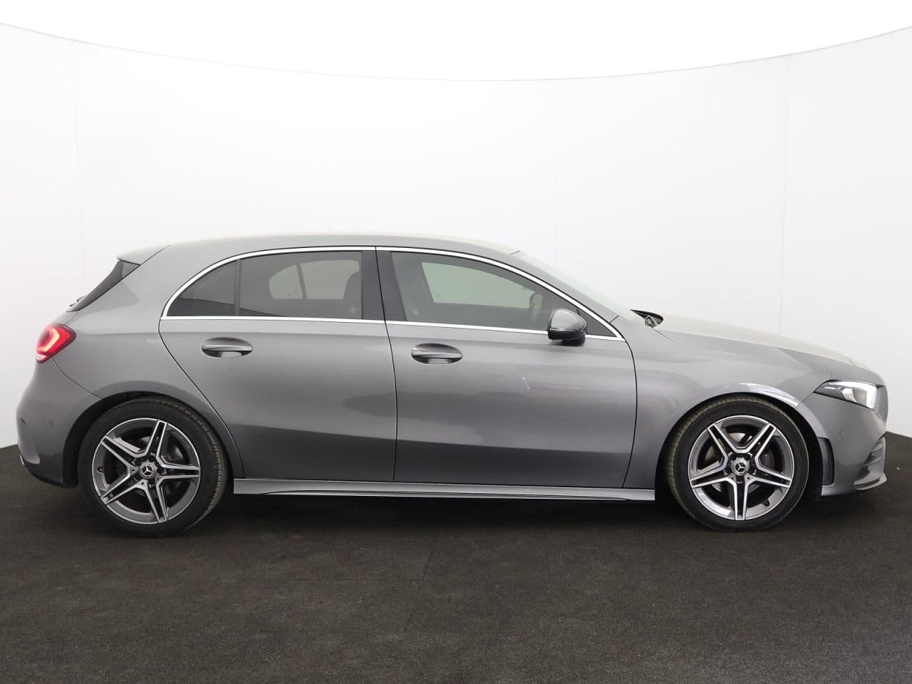 Mercedes-Benz A Class 1.3 A200 AMG Line (Executive) — image 11