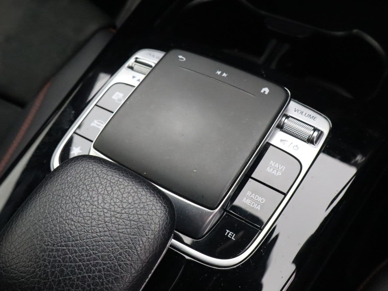 Mercedes-Benz A Class 1.3 A200 AMG Line (Executive) — image 23