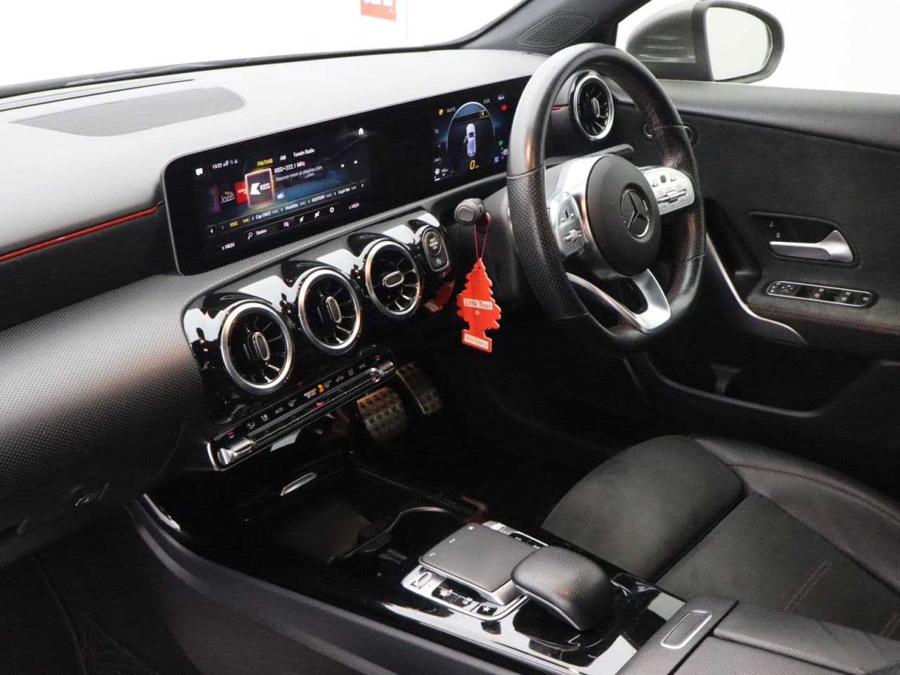 Mercedes-Benz A Class 1.3 A200 AMG Line (Executive) — image 14