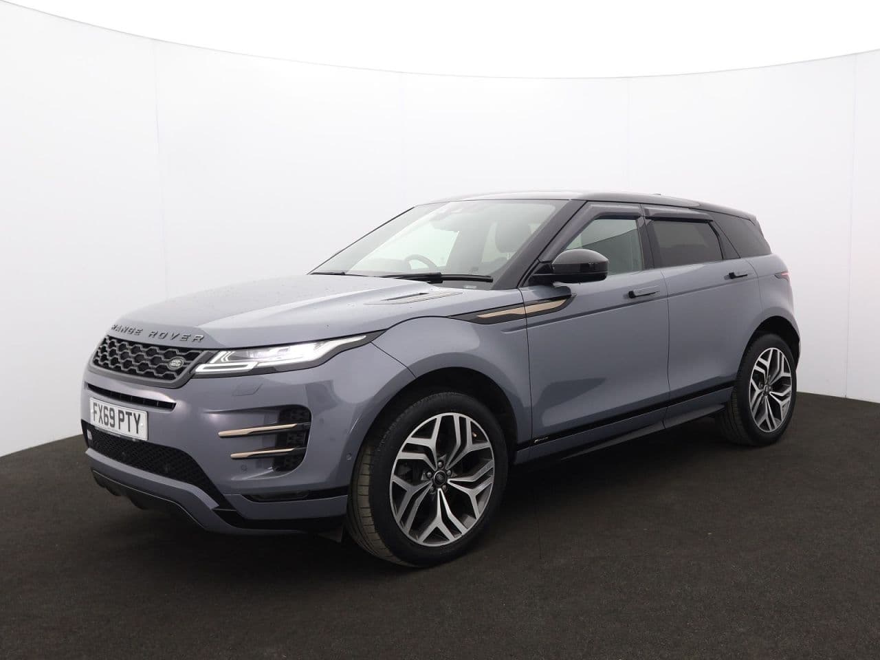Land Rover Range Rover Evoque 2.0 D180 First Edition — image 5