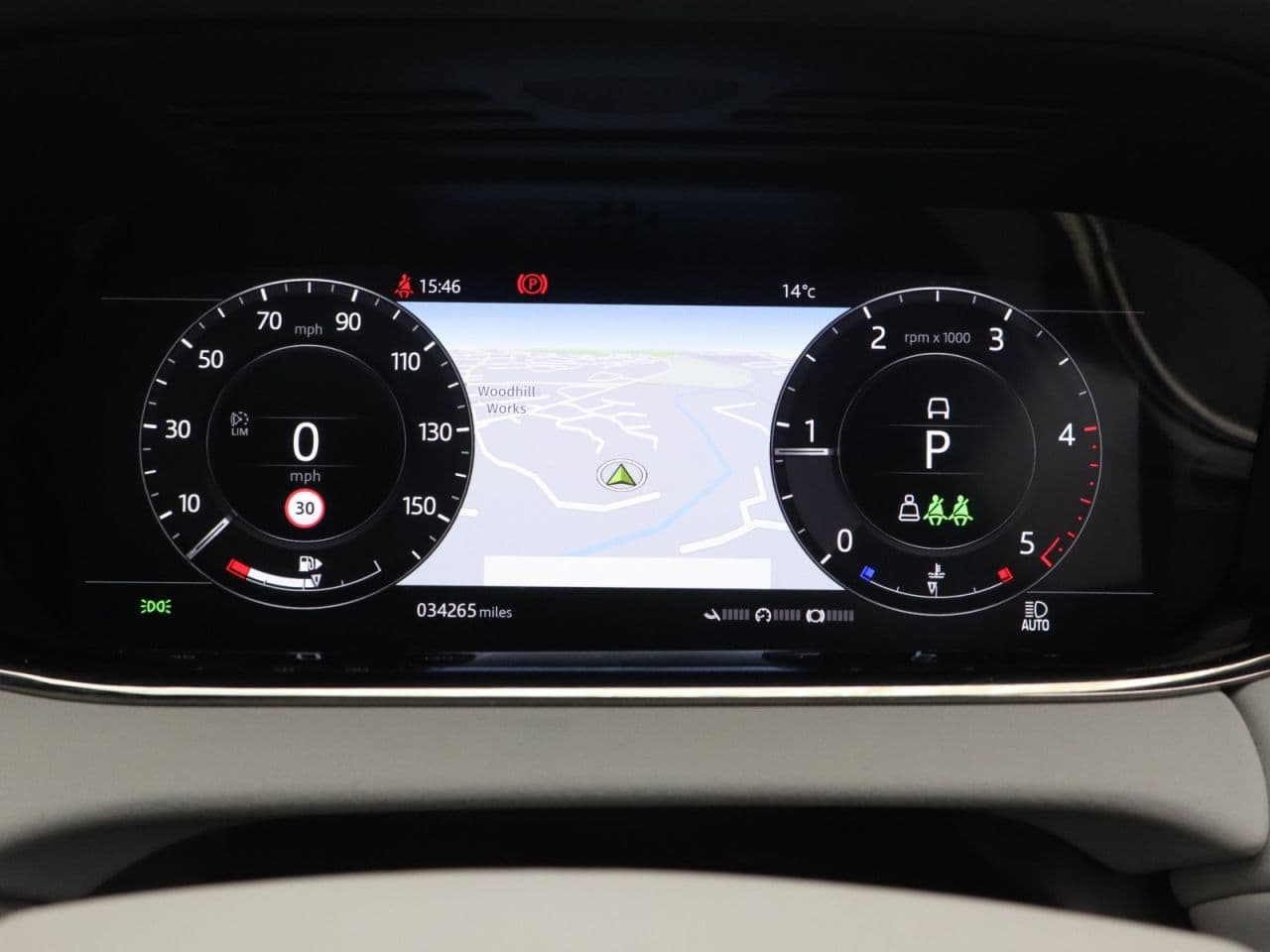 Land Rover Range Rover Evoque 2.0 D180 First Edition — image 17