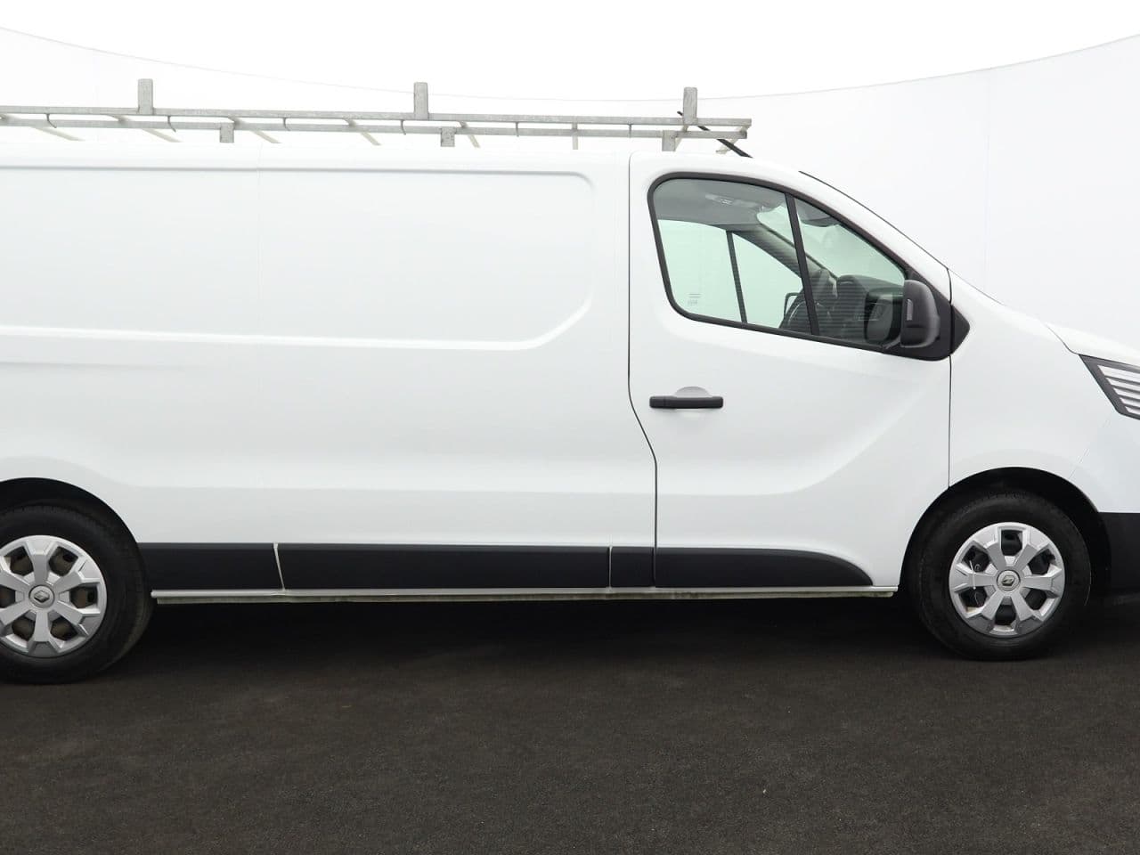 Renault Trafic 2.0 dCi Blue LL30 Business+ — image 11