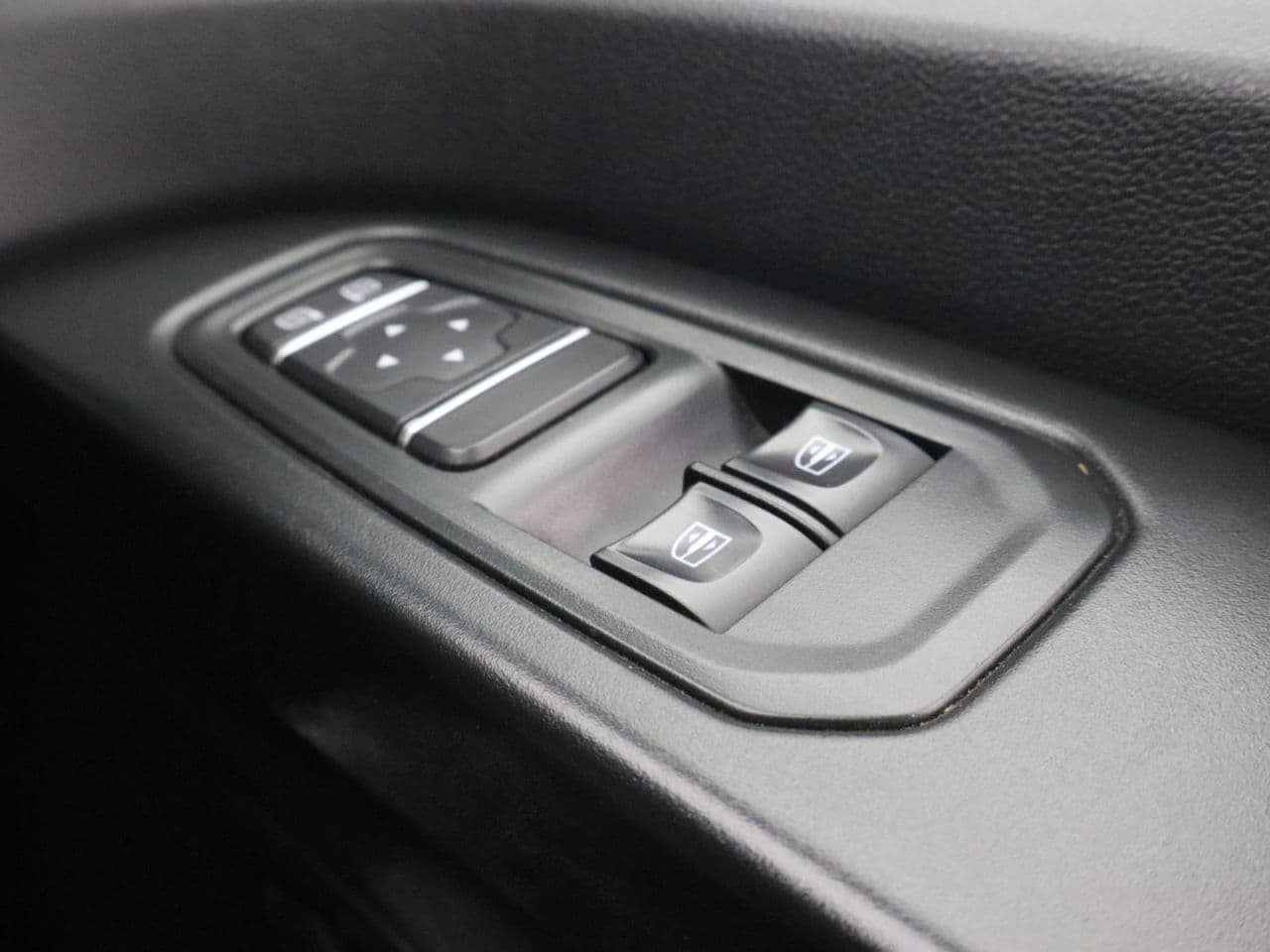 Renault Trafic 2.0 dCi Blue LL30 Business+ — image 34