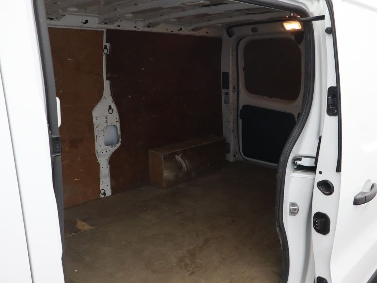 Renault Trafic 2.0 dCi Blue LL30 Business+ — image 42