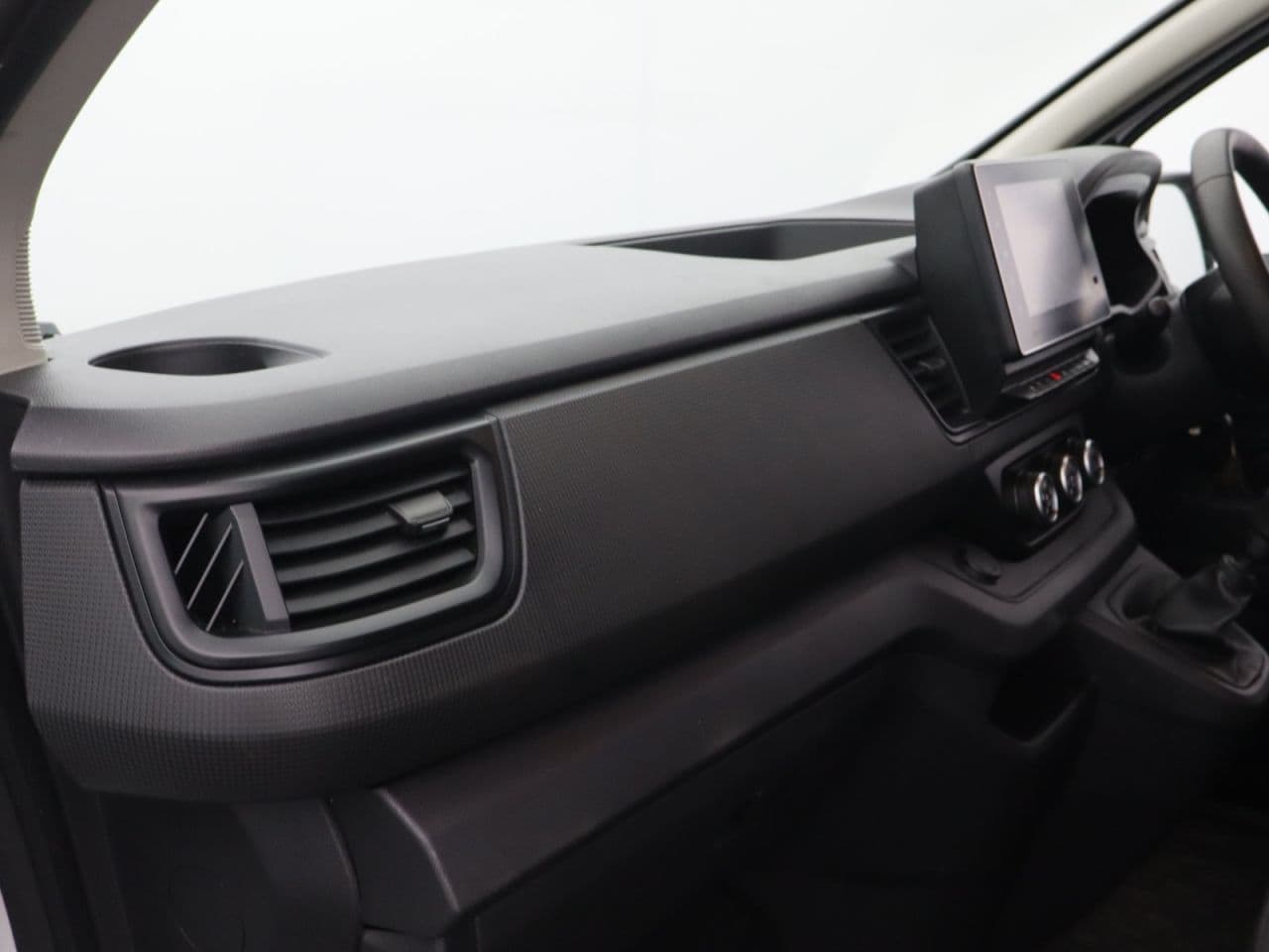Renault Trafic 2.0 dCi Blue LL30 Business+ — image 31