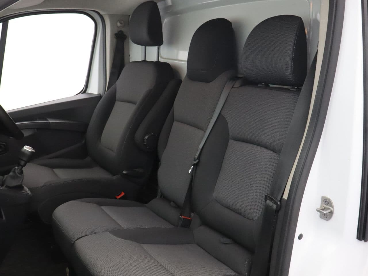 Renault Trafic 2.0 dCi Blue LL30 Business+ — image 16