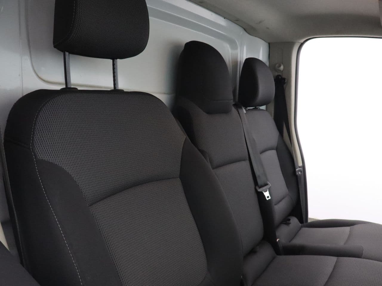 Renault Trafic 2.0 dCi Blue LL30 Business+ — image 15