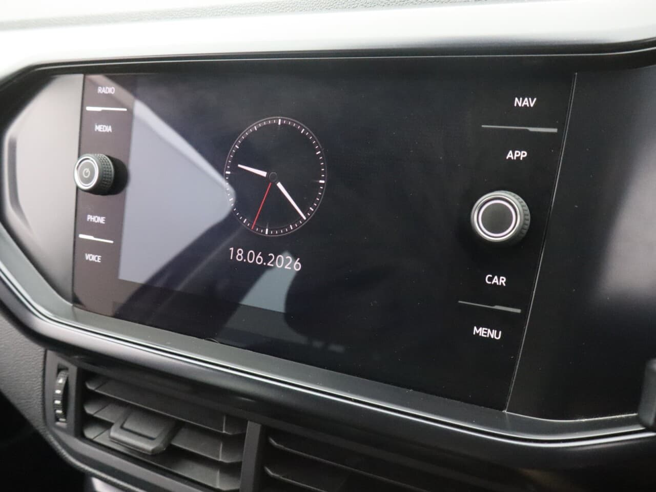 Volkswagen T-Cross 1.0 TSI S — image 17
