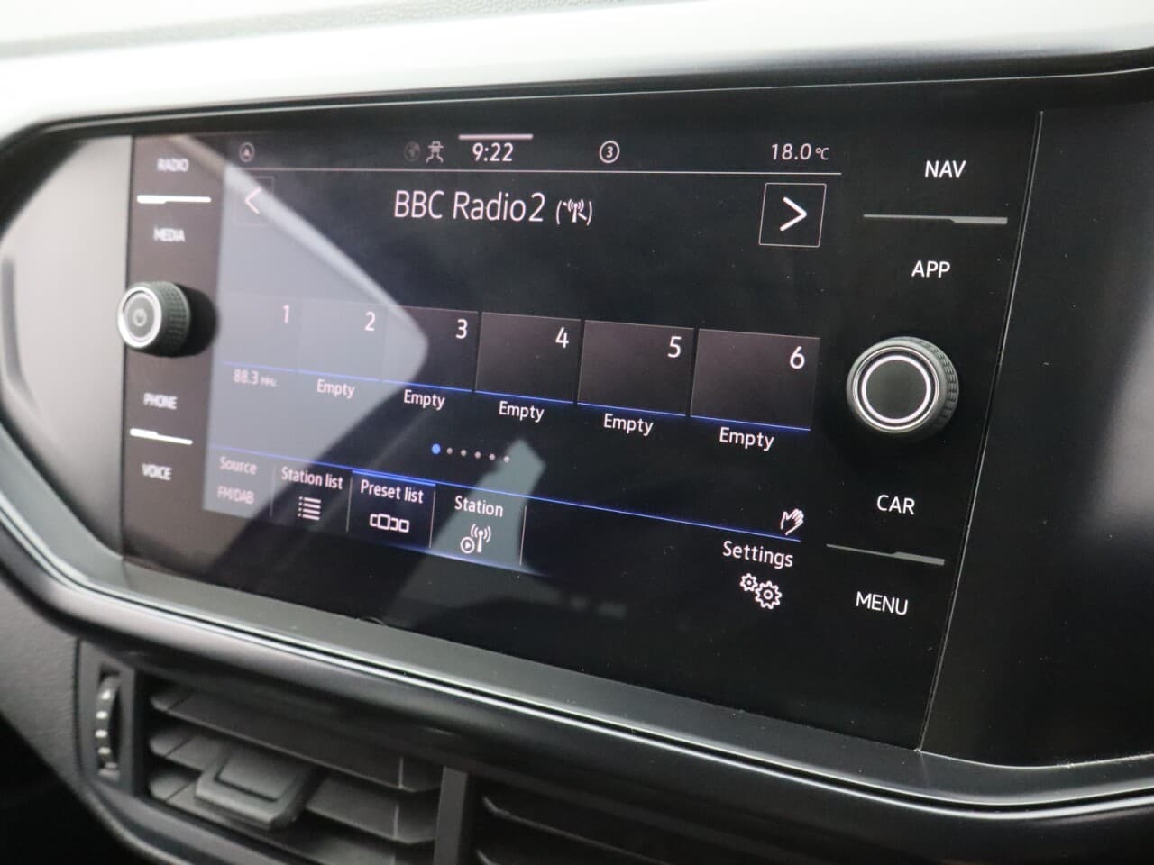Volkswagen T-Cross 1.0 TSI S — image 18