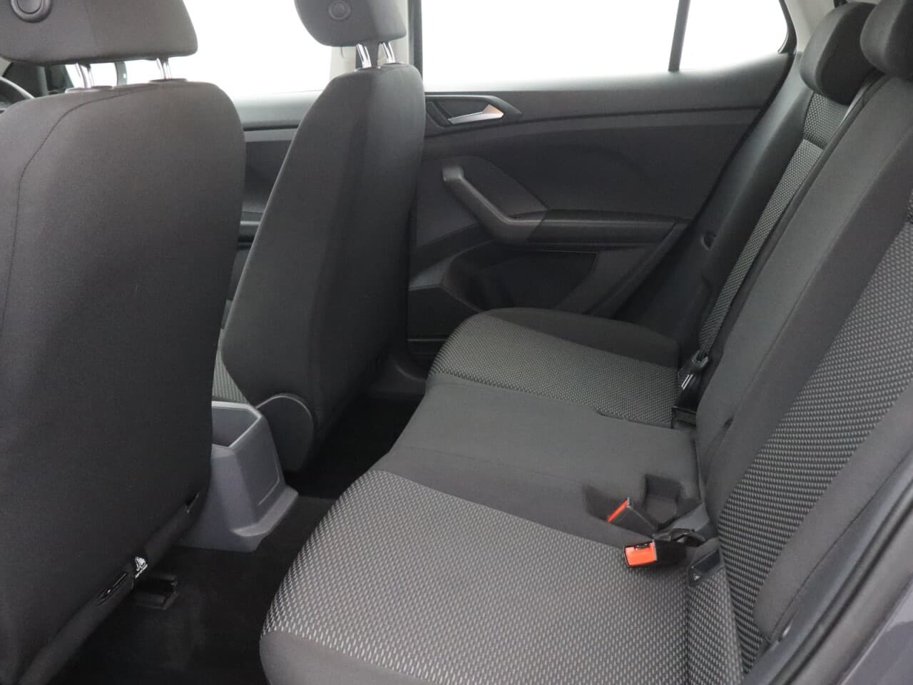 Volkswagen T-Cross 1.0 TSI S — image 34