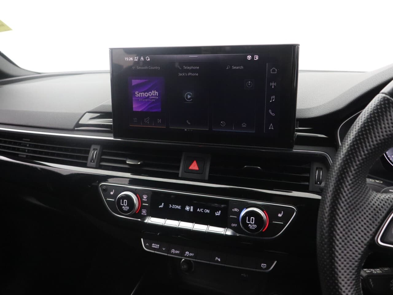 Audi A4 Avant 2.0 TFSI 35 Black Edition — image 21