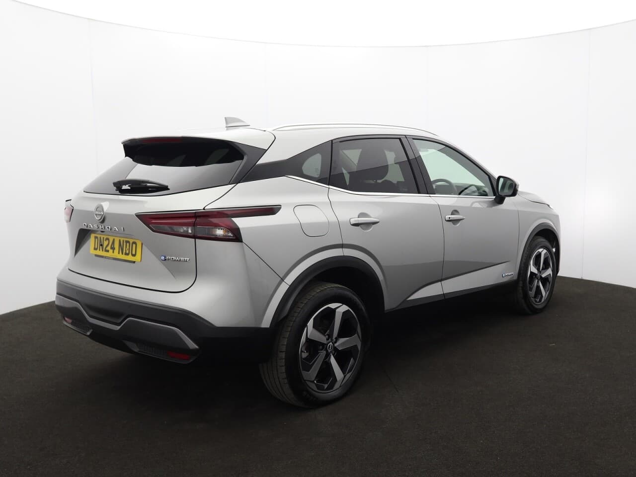 Nissan Qashqai 1.5 h e-POWER N-Connecta — image 10