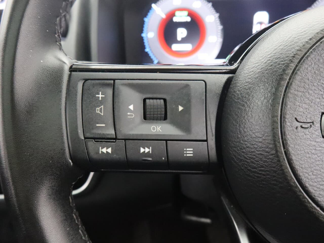 Nissan Qashqai 1.5 h e-POWER N-Connecta — image 18