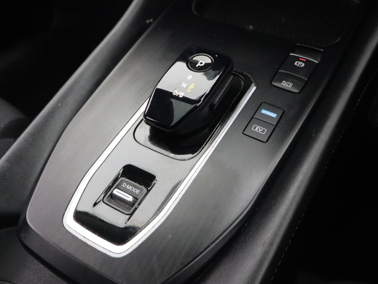 Nissan Qashqai 1.5 h e-POWER N-Connecta — image 26