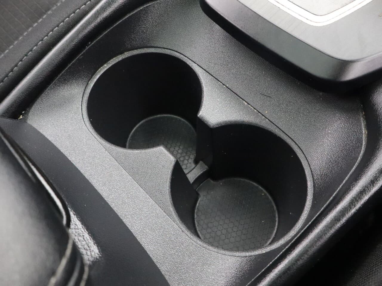 Nissan Qashqai 1.5 h e-POWER N-Connecta — image 32