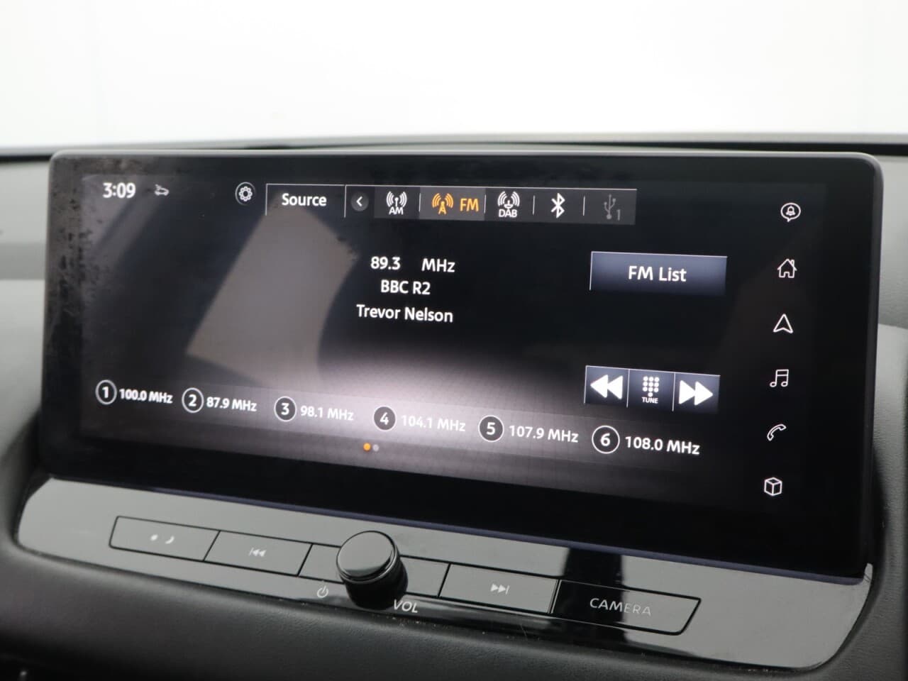 Nissan Qashqai 1.5 h e-POWER N-Connecta — image 35