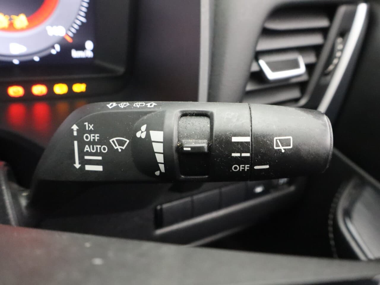 Nissan Qashqai 1.5 h e-POWER N-Connecta — image 38