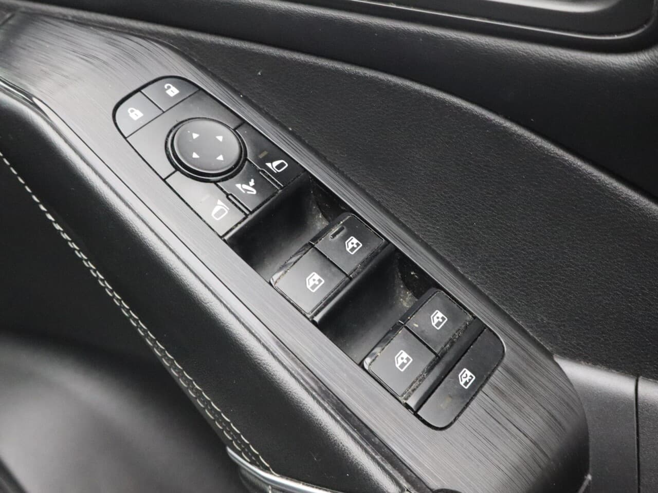 Nissan Qashqai 1.5 h e-POWER N-Connecta — image 48