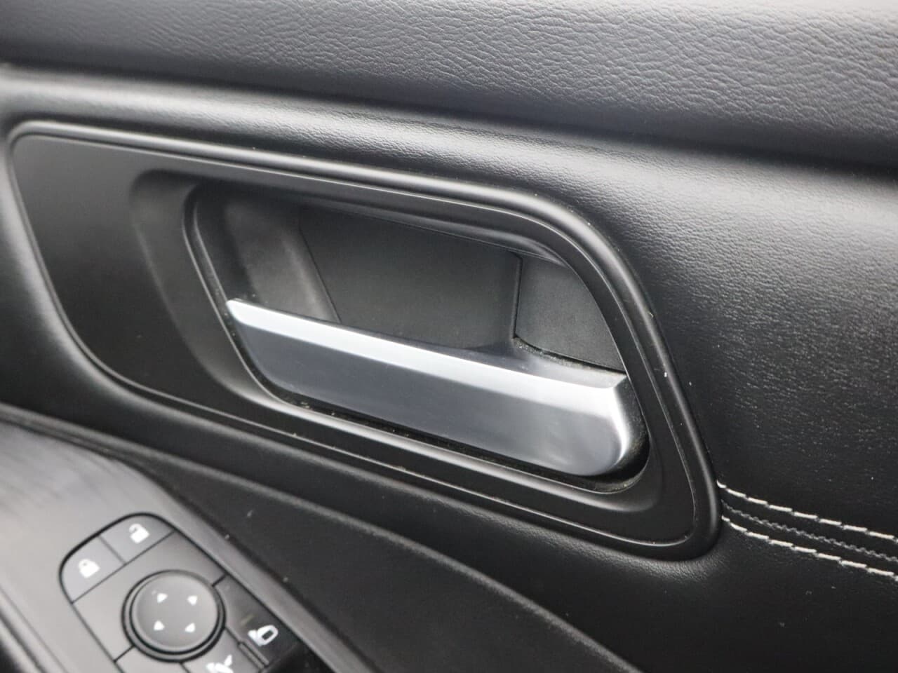 Nissan Qashqai 1.5 h e-POWER N-Connecta — image 49