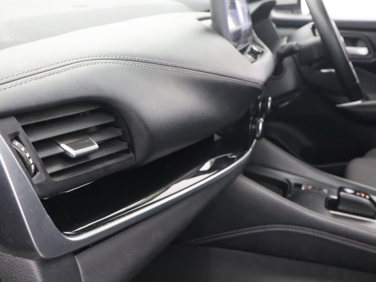 Nissan Qashqai 1.5 h e-POWER N-Connecta — image 41