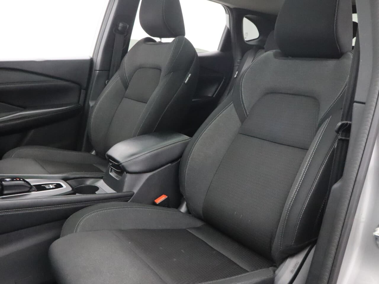 Nissan Qashqai 1.5 h e-POWER N-Connecta — image 42