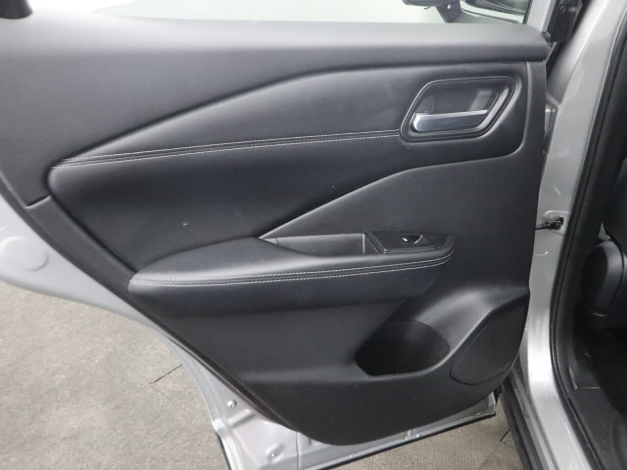 Nissan Qashqai 1.5 h e-POWER N-Connecta — image 53