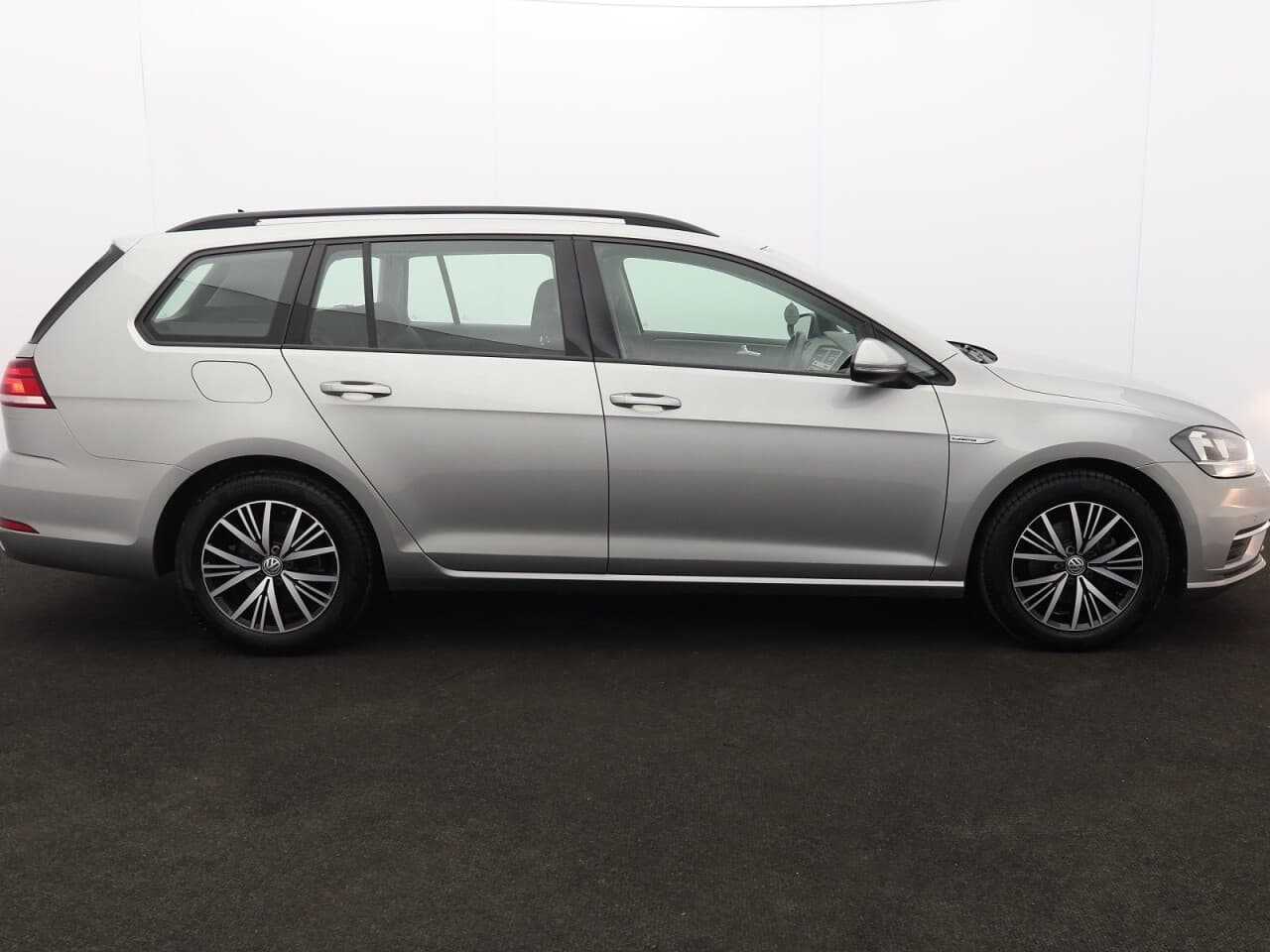Volkswagen Golf 1.5 TSI EVO SE Nav — image 11