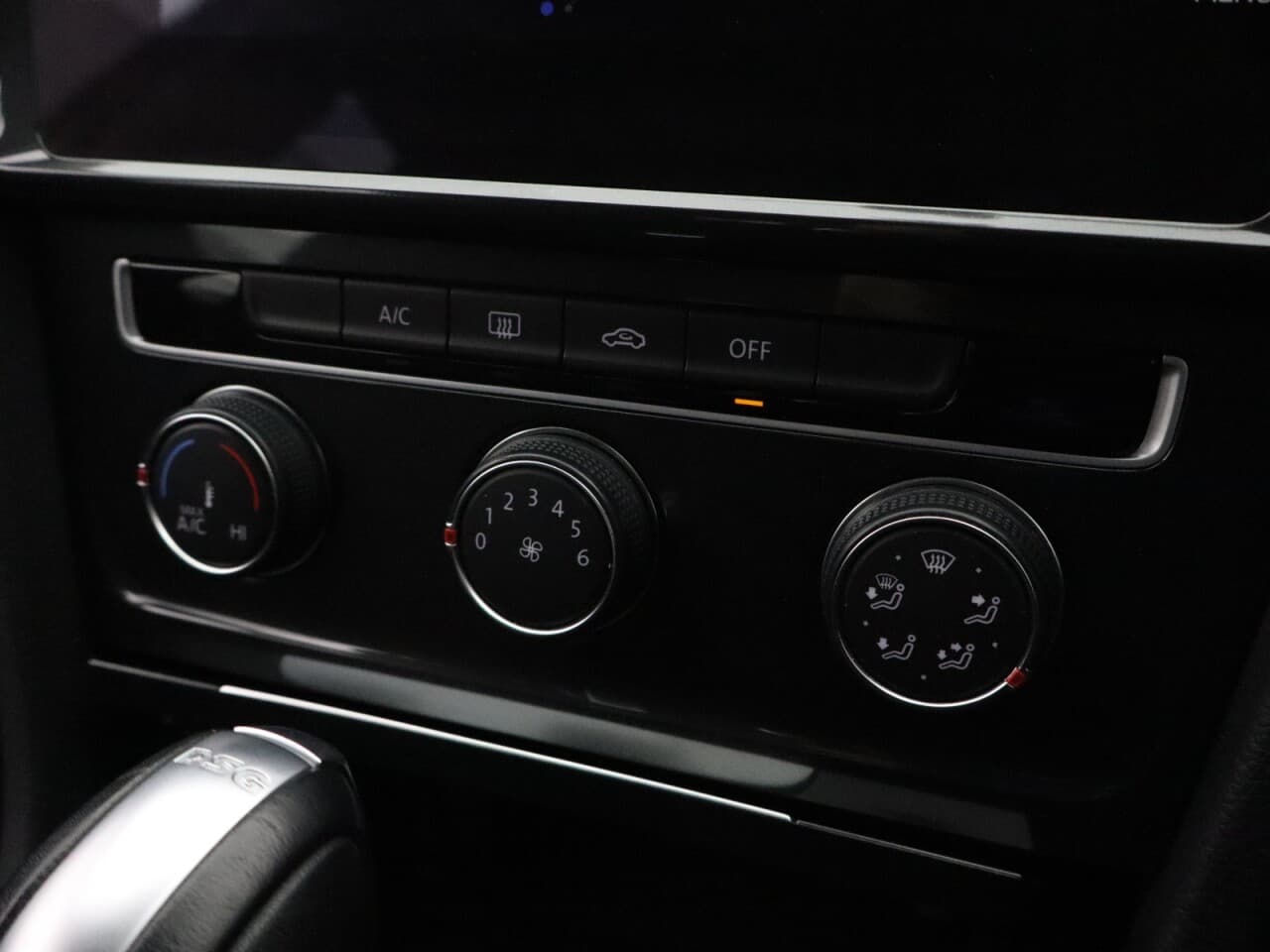 Volkswagen Golf 1.5 TSI EVO SE Nav — image 29