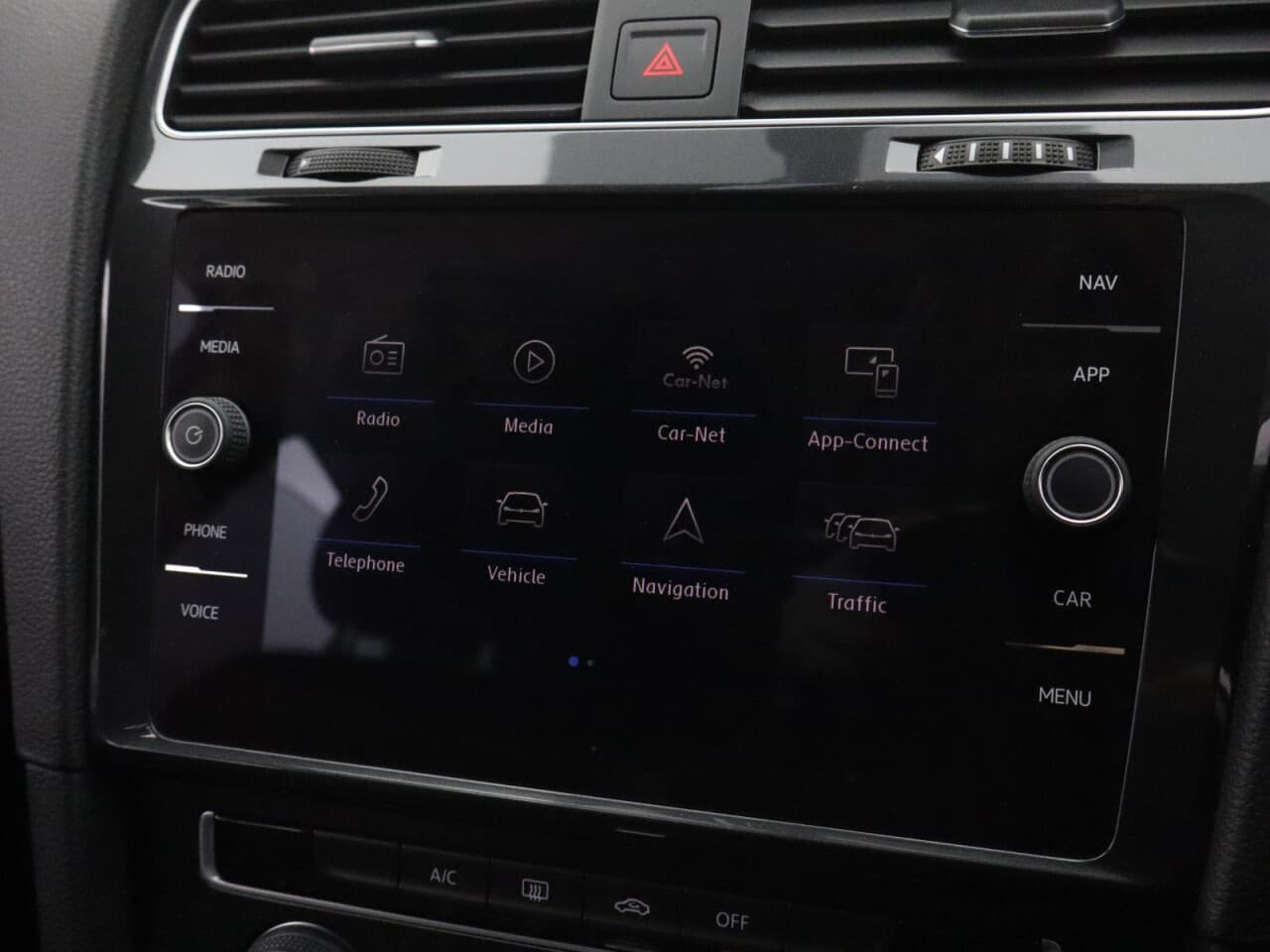 Volkswagen Golf 1.5 TSI EVO SE Nav — image 32