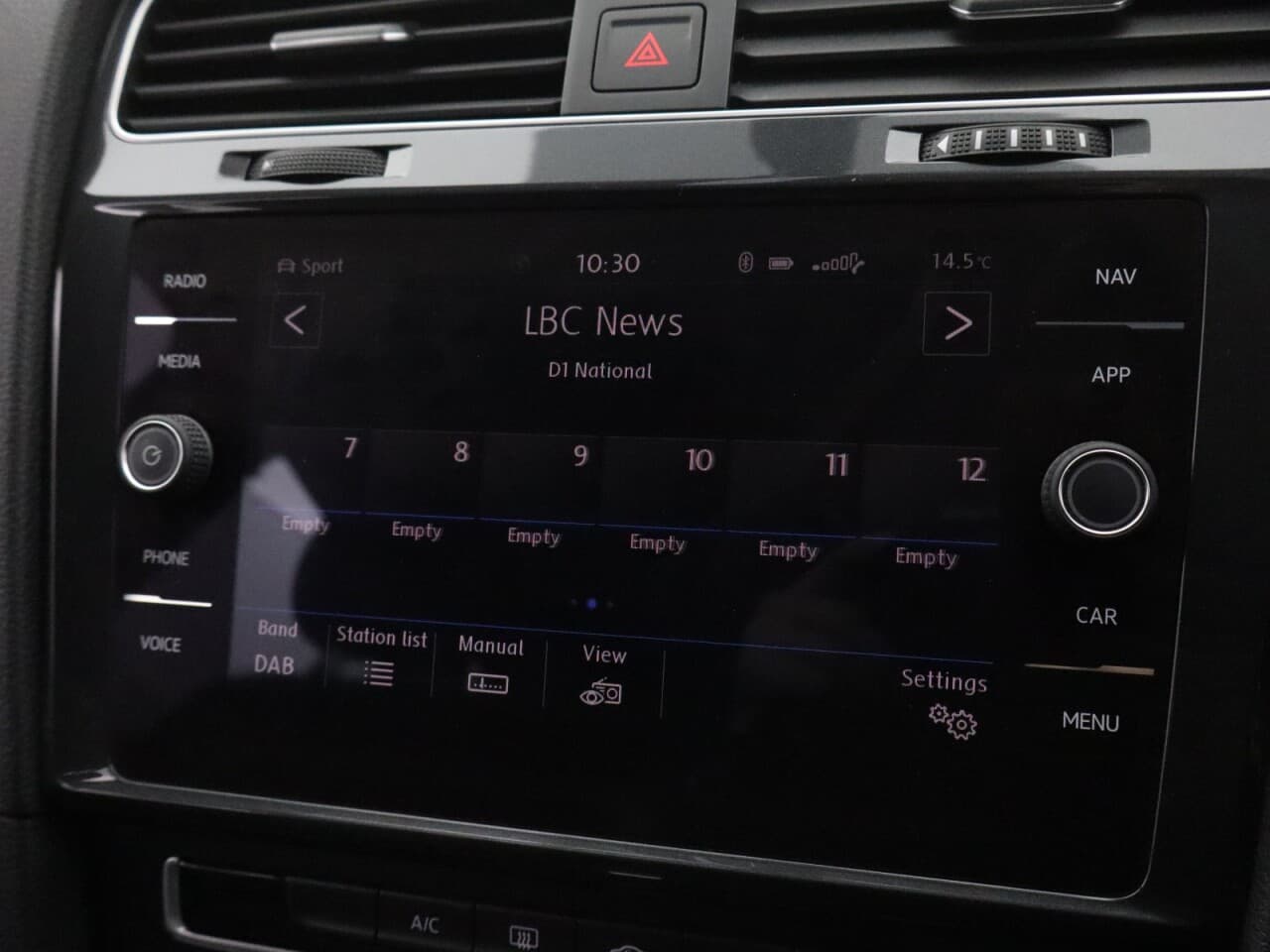 Volkswagen Golf 1.5 TSI EVO SE Nav — image 33