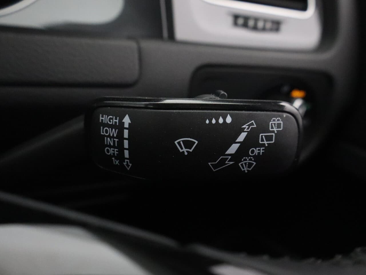 Volkswagen Golf 1.5 TSI EVO SE Nav — image 37