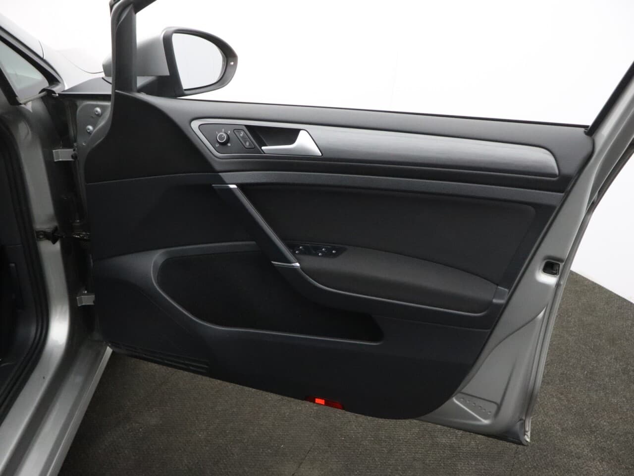 Volkswagen Golf 1.5 TSI EVO SE Nav — image 43