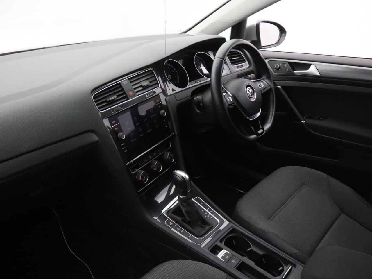 Volkswagen Golf 1.5 TSI EVO SE Nav — image 38
