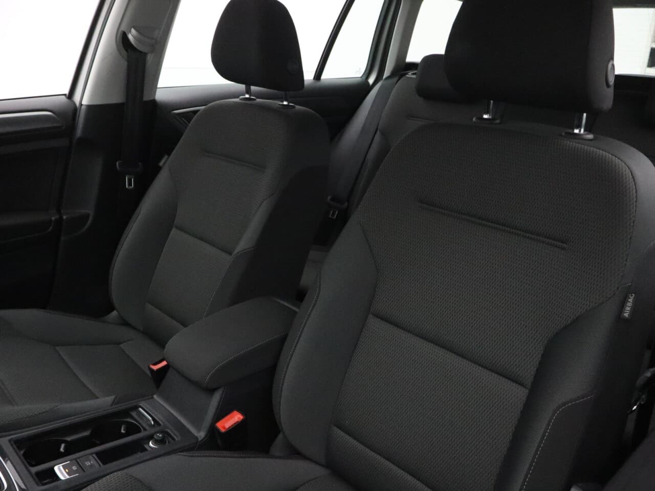 Volkswagen Golf 1.5 TSI EVO SE Nav — image 39
