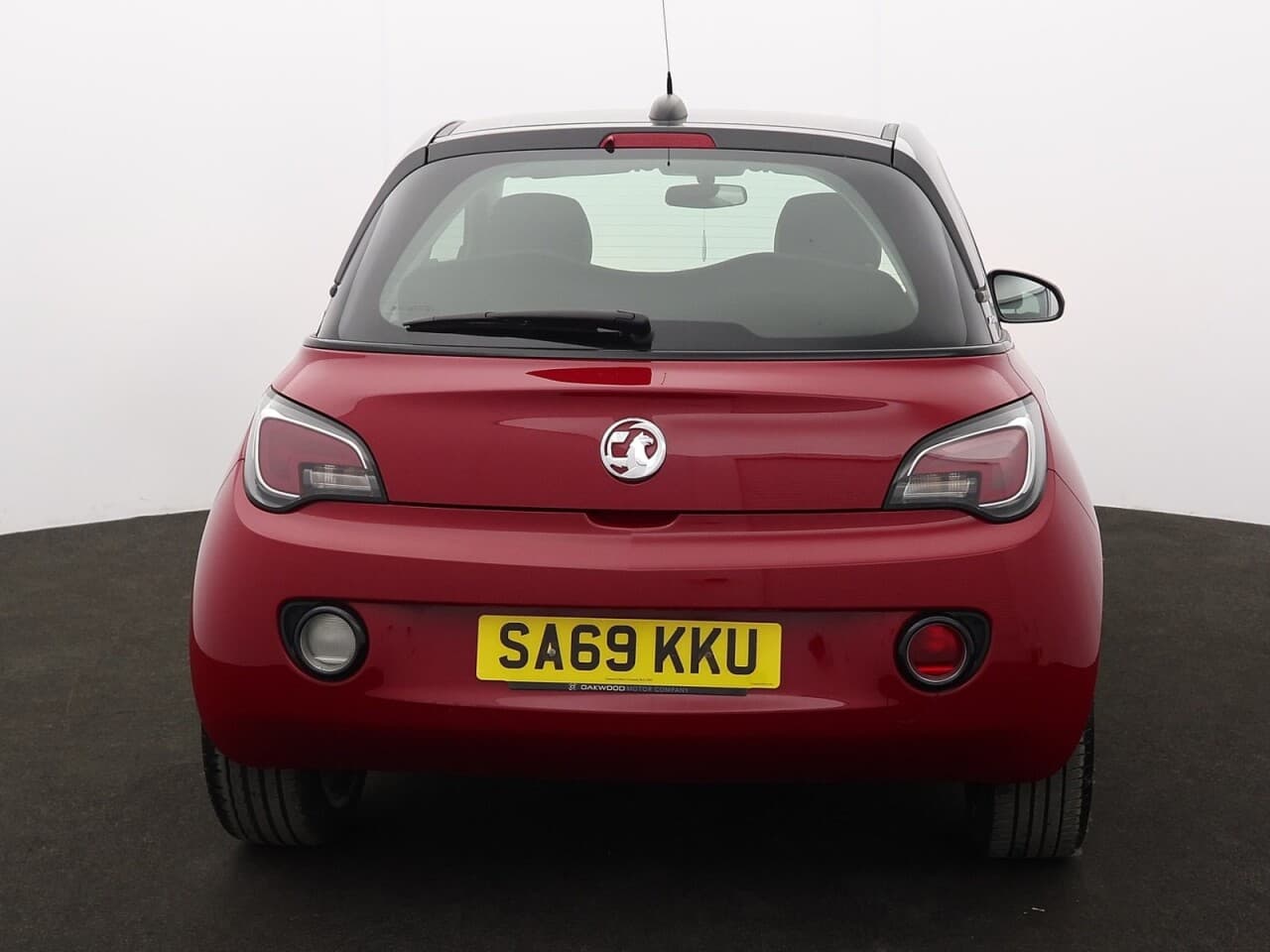 Vauxhall Adam 1.2i Griffin — image 9