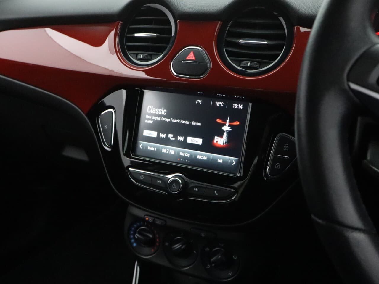 Vauxhall Adam 1.2i Griffin — image 22