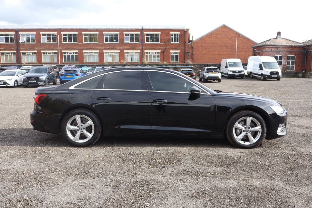 Audi A6 Saloon 2.0 TDI 40 Sport — image 11