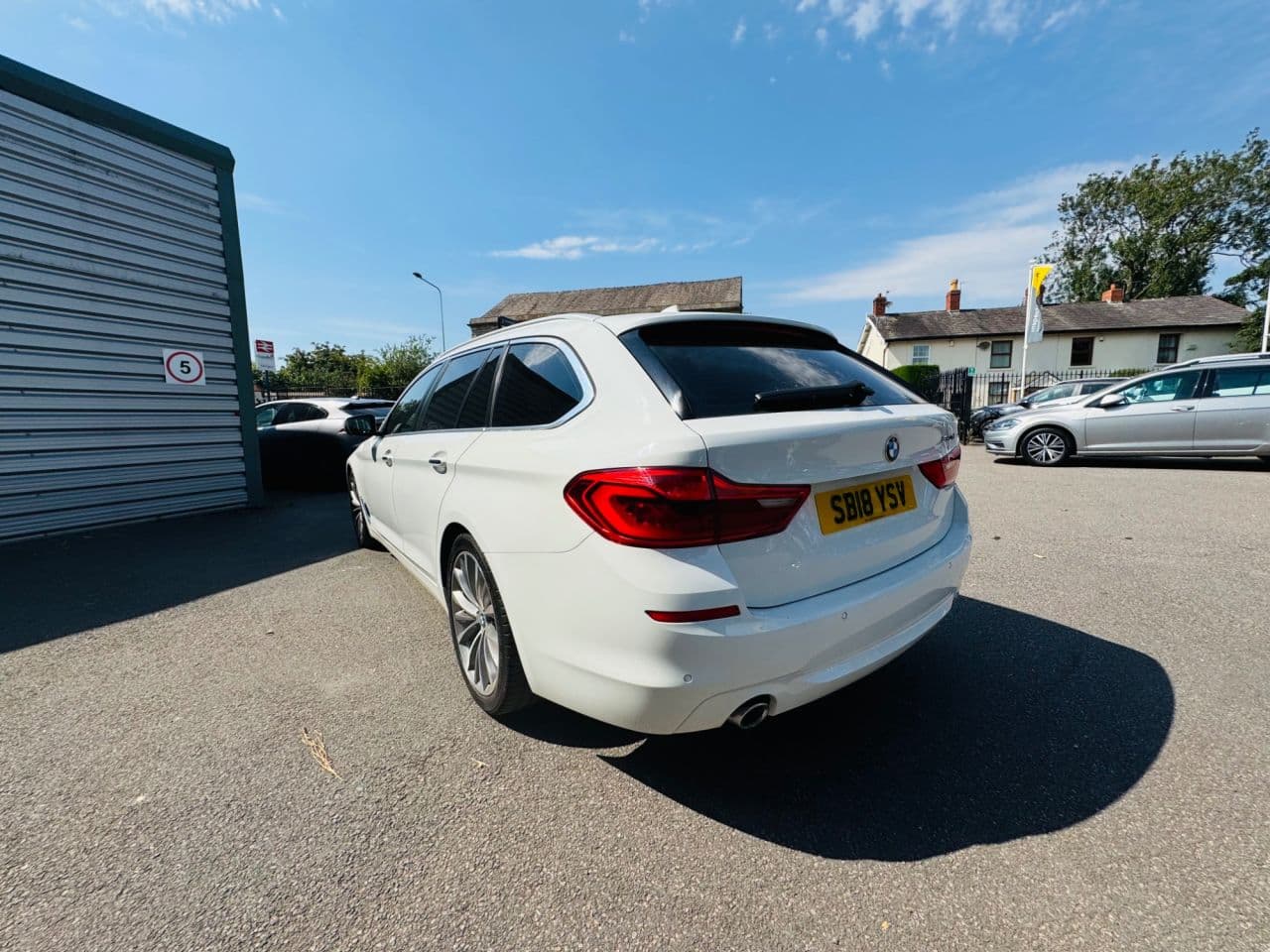 BMW 5 Series 2.0 520d SE Touring — image 4