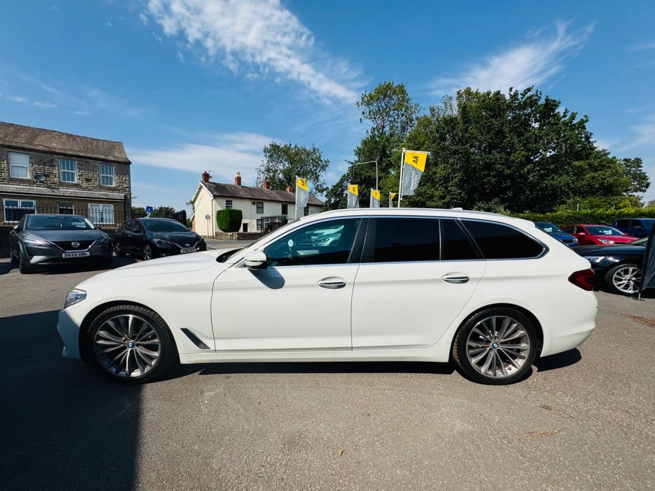 BMW 5 Series 2.0 520d SE Touring — image 7