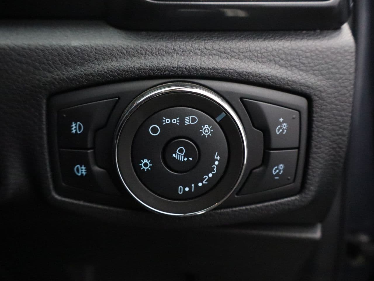 Ford Ranger 2.0 EcoBlue Wildtrak — image 36