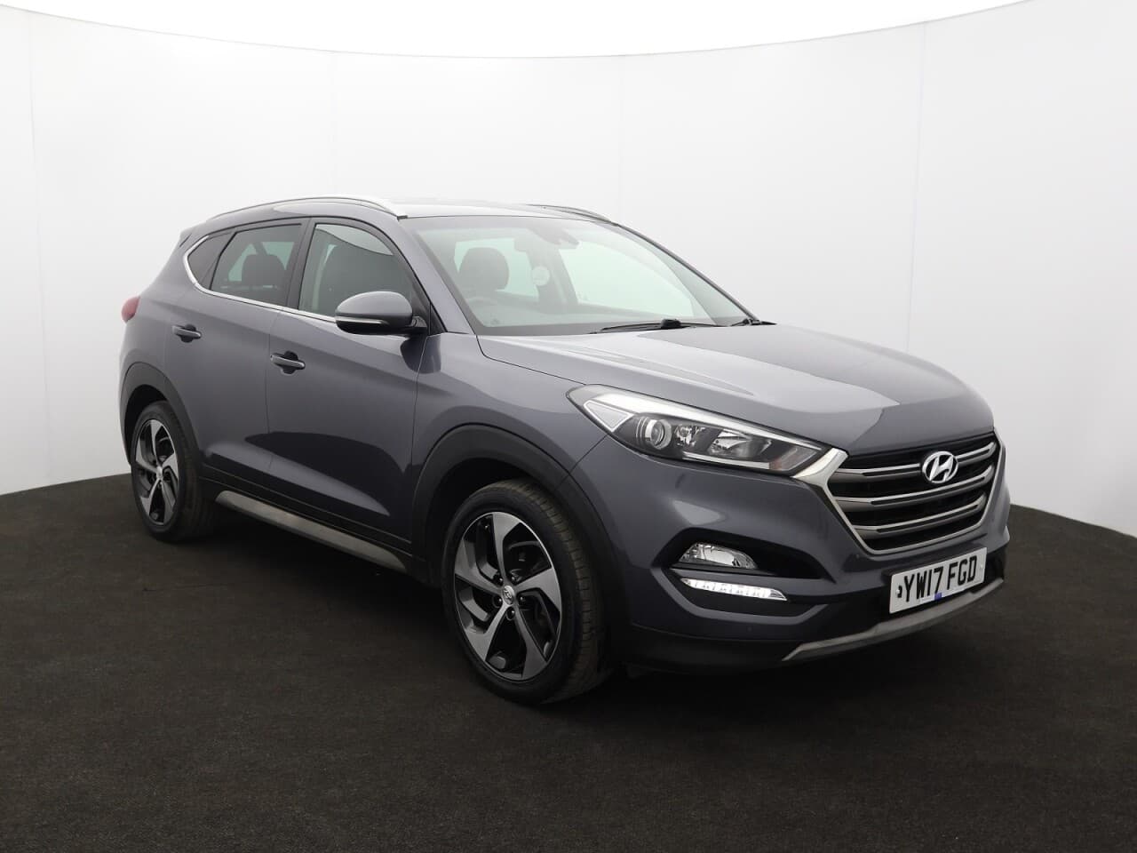 Hyundai Tucson 1.7 CRDi Blue Drive Premium view 1