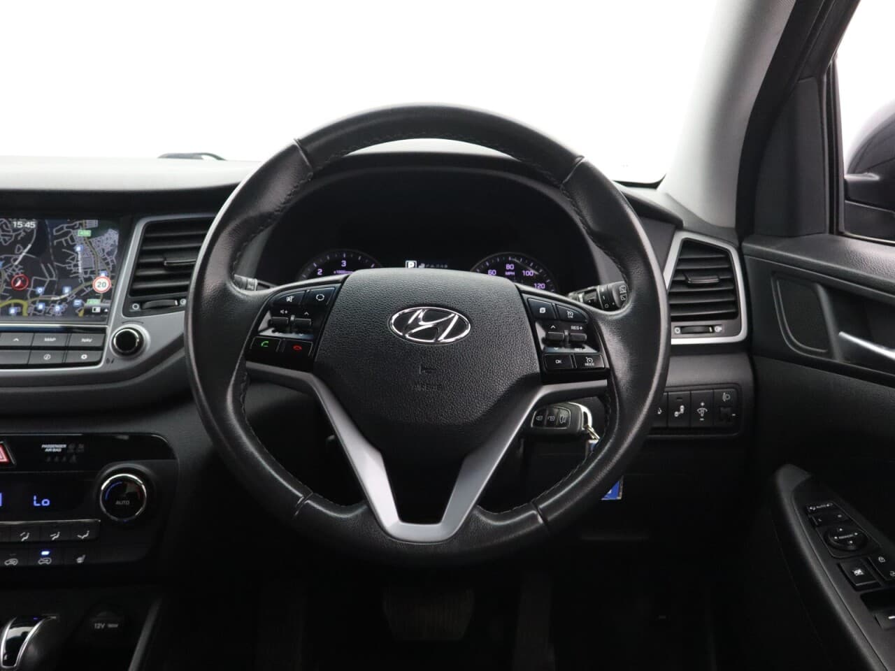Hyundai Tucson 1.7 CRDi Blue Drive Premium — image 16