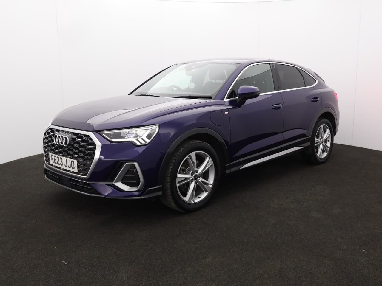 Audi Q3 1.4 TFSIe 45 S line Sportback — image 5
