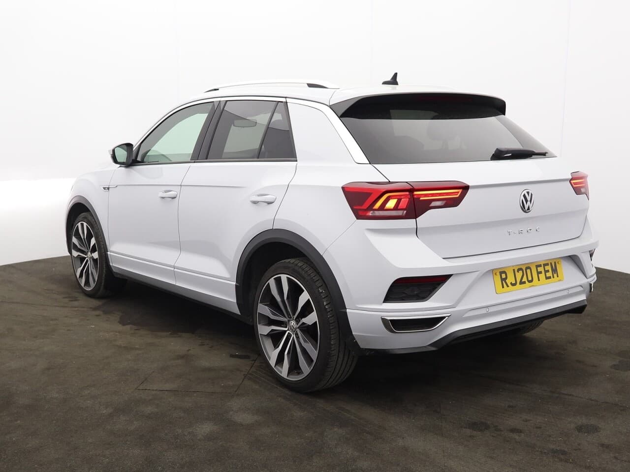 Volkswagen T-Roc 1.5 TSI GPF EVO R-Line — image 8