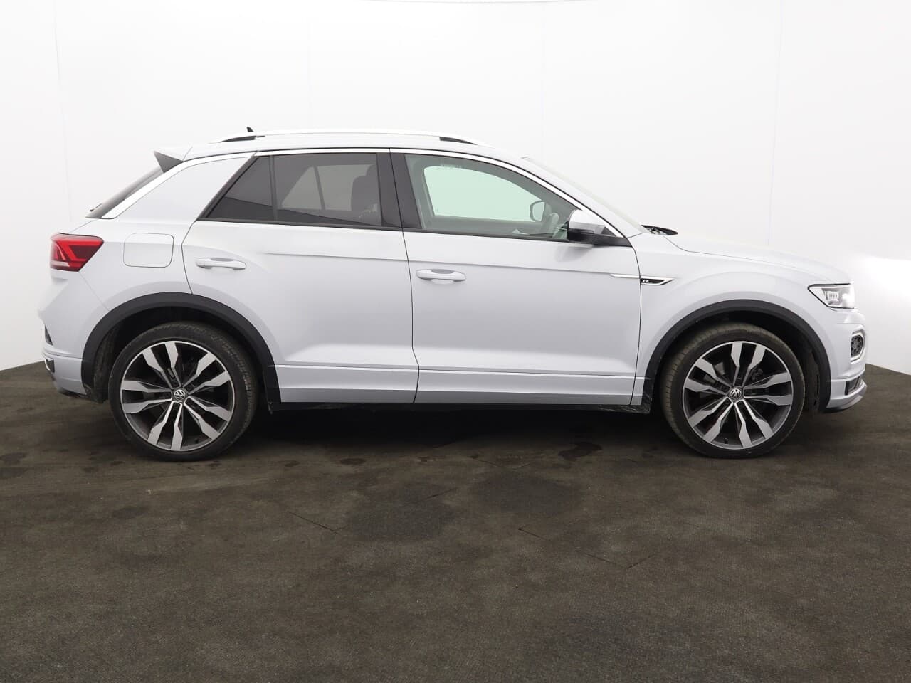 Volkswagen T-Roc 1.5 TSI GPF EVO R-Line — image 11