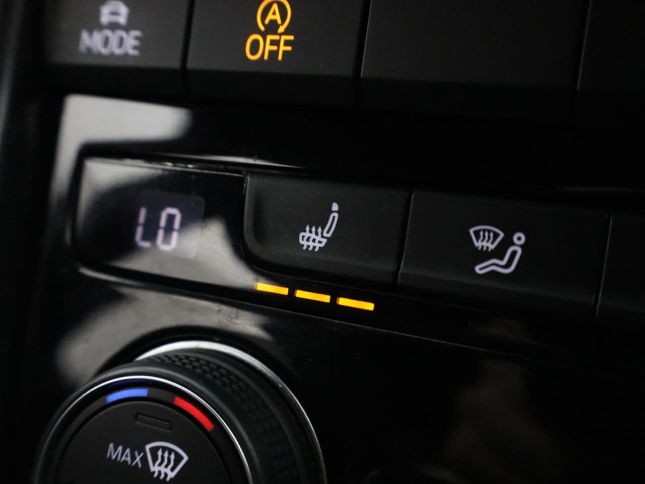 Volkswagen T-Roc 1.5 TSI GPF EVO R-Line — image 30