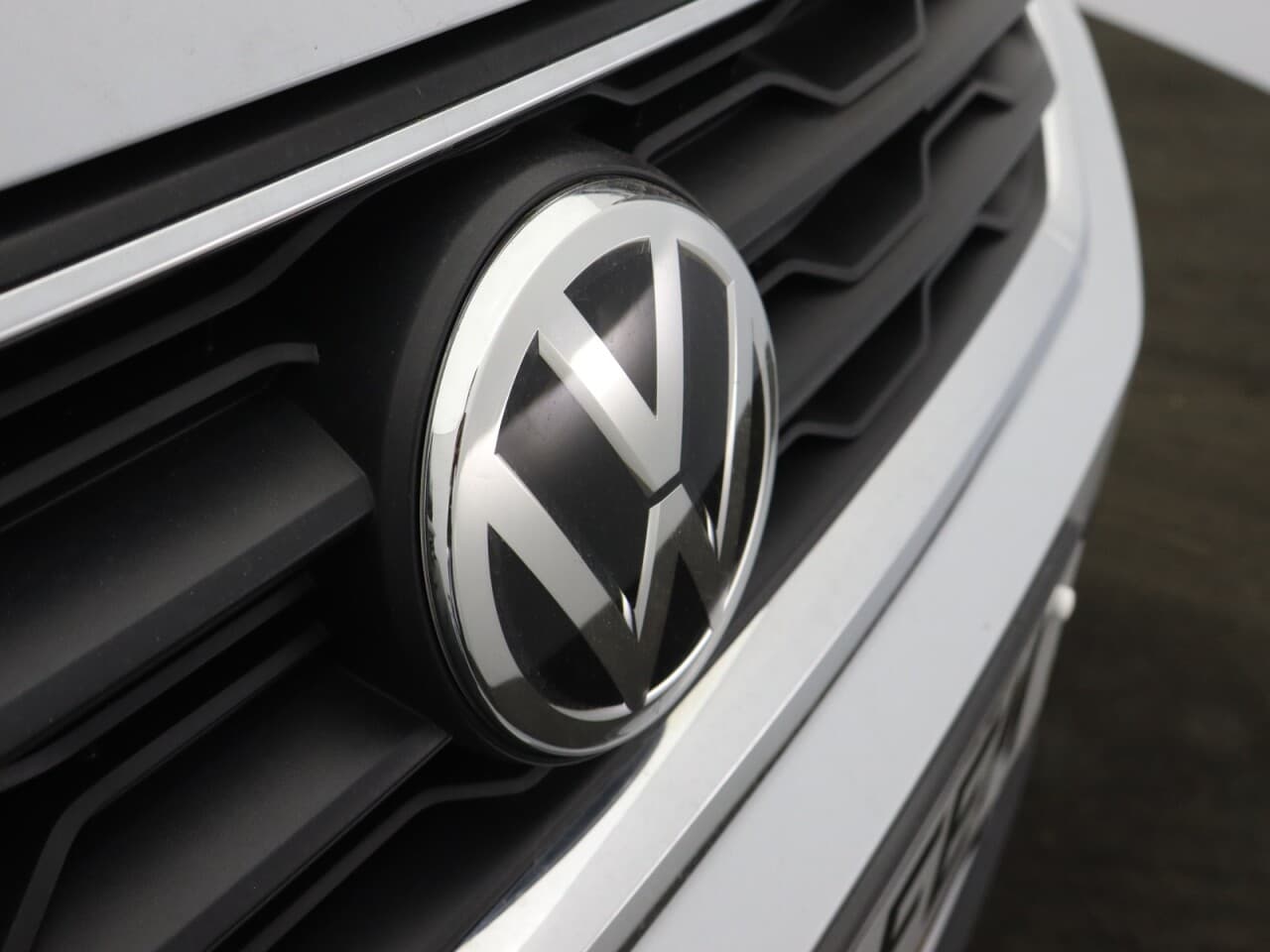 Volkswagen T-Roc 1.5 TSI GPF EVO R-Line — image 66